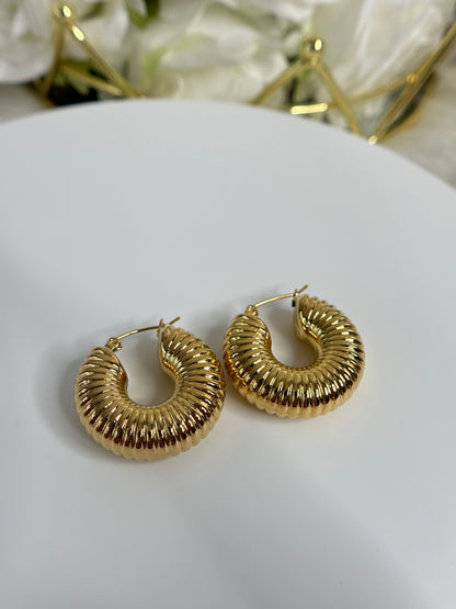 Geometric hoop earrings