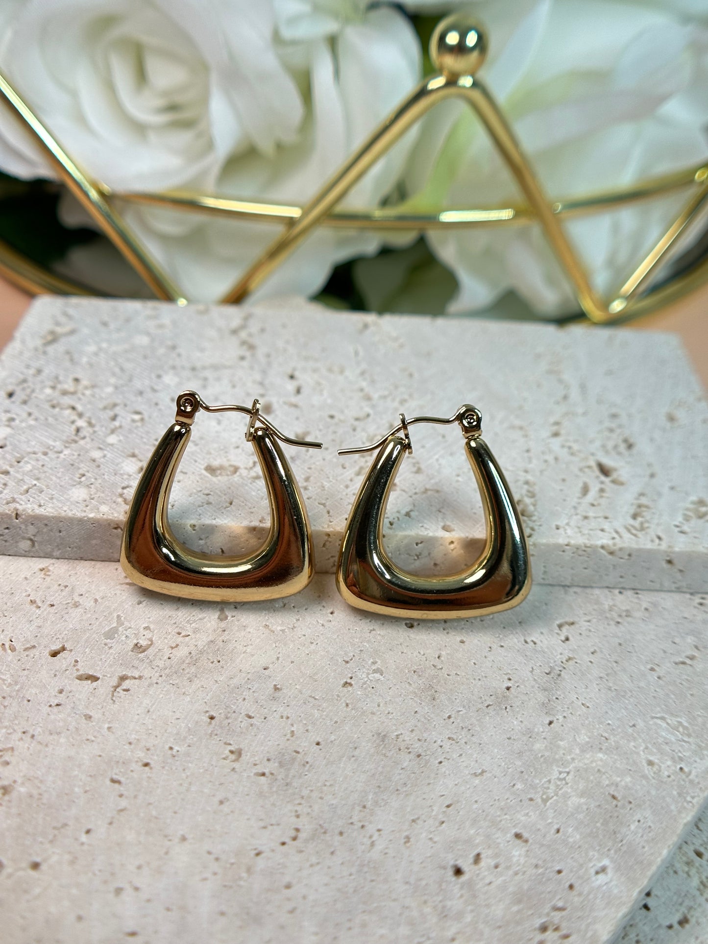 Suzi hoop earrings