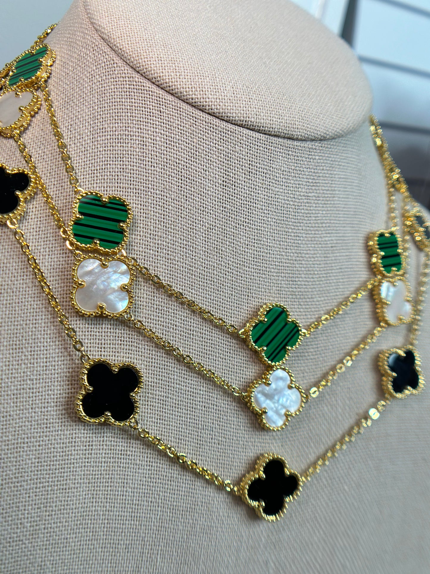 Clover leaf Necklace