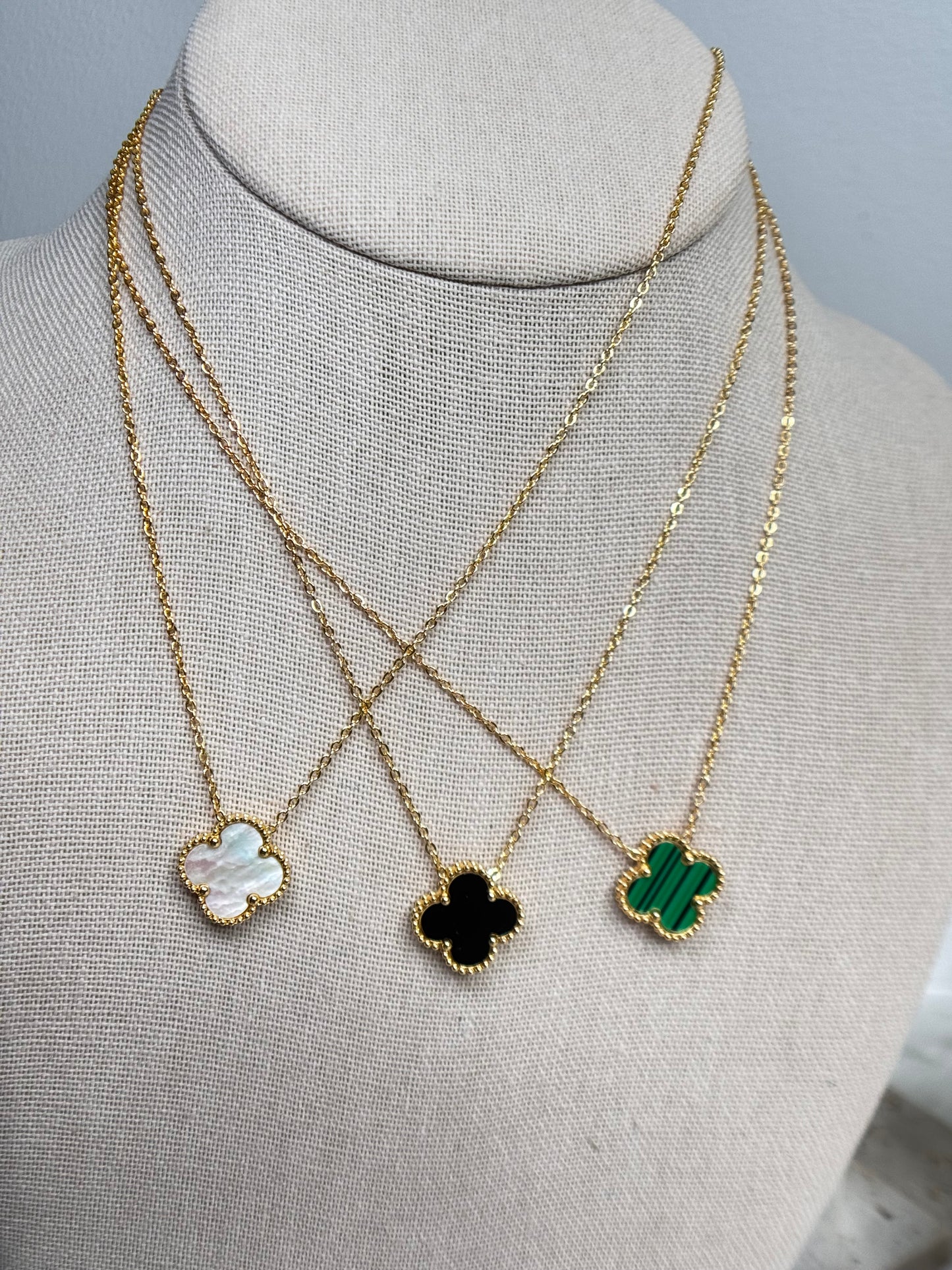 Single Clover leaf Necklace